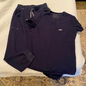 Figs navy scrubs/joggers